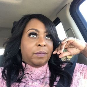 Meet your Posher, Lakeisha